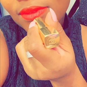 Meet your Posher, Keyana